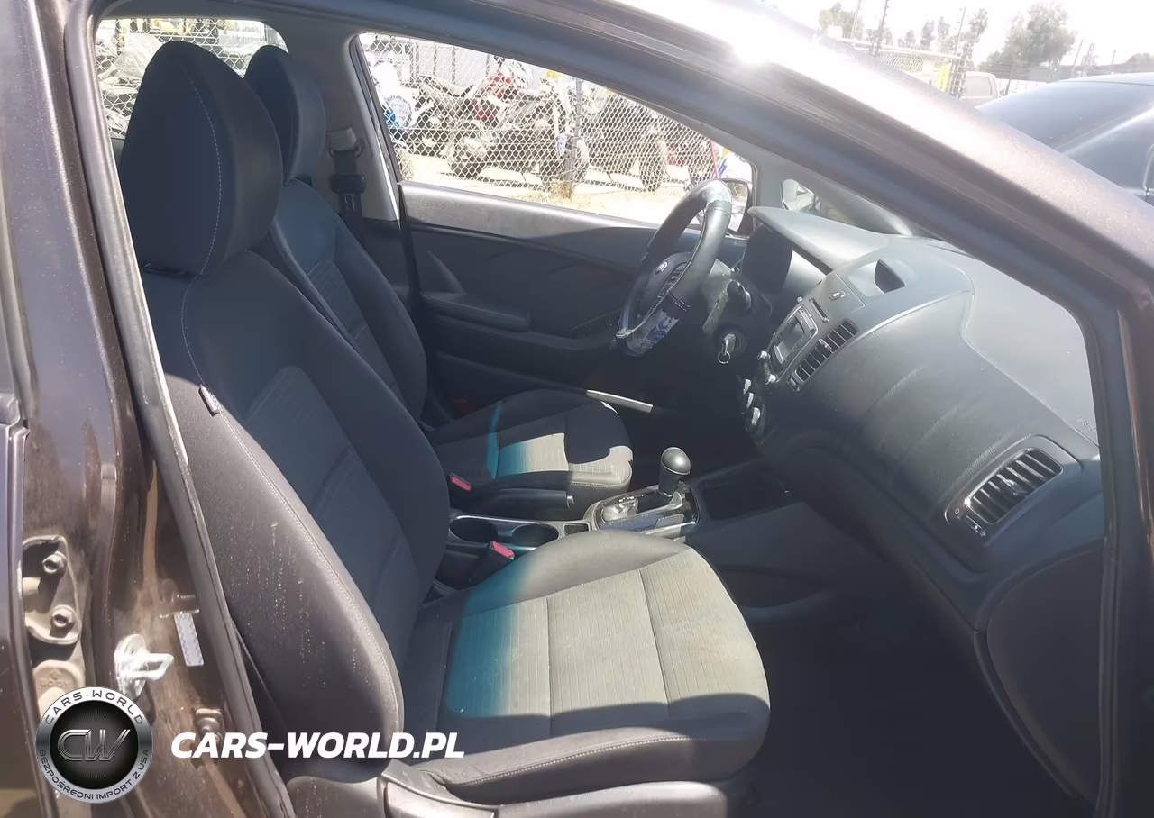 2017 Kia Forte Lx VIN:3KPFL4A75HE009008 - 5