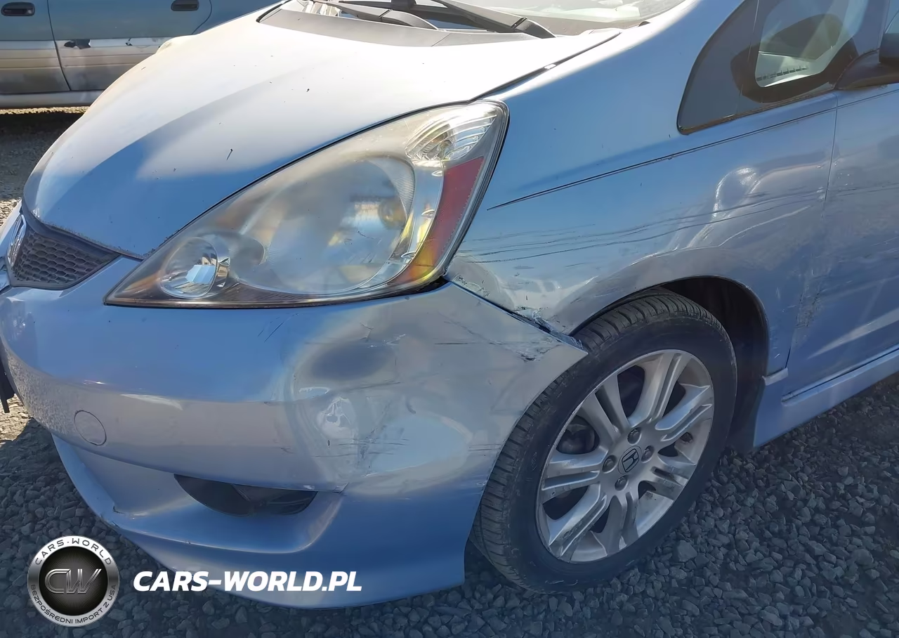 2010 Honda Fit Sport VIN:JHMGE8H44AC000863 - 6