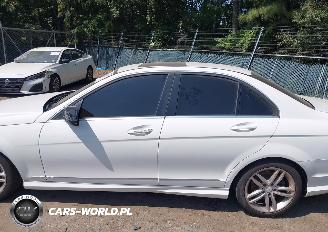 2013 Mercedes-Benz C 250 Sport VIN:WDDGF4HB0DA858648 - 14