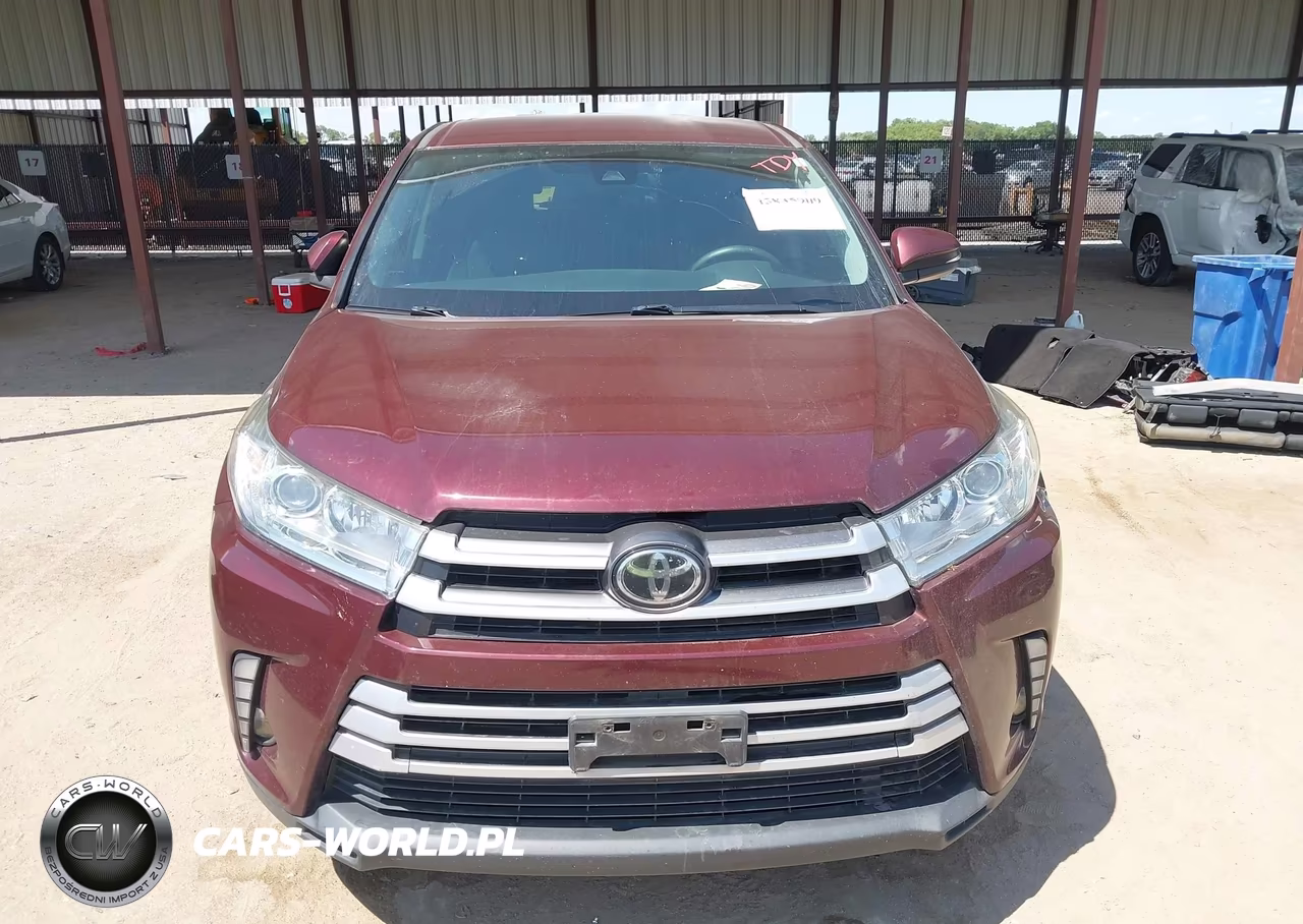 2019 Toyota Highlander Le VIN:5TDZARFH2KS059959 - 12