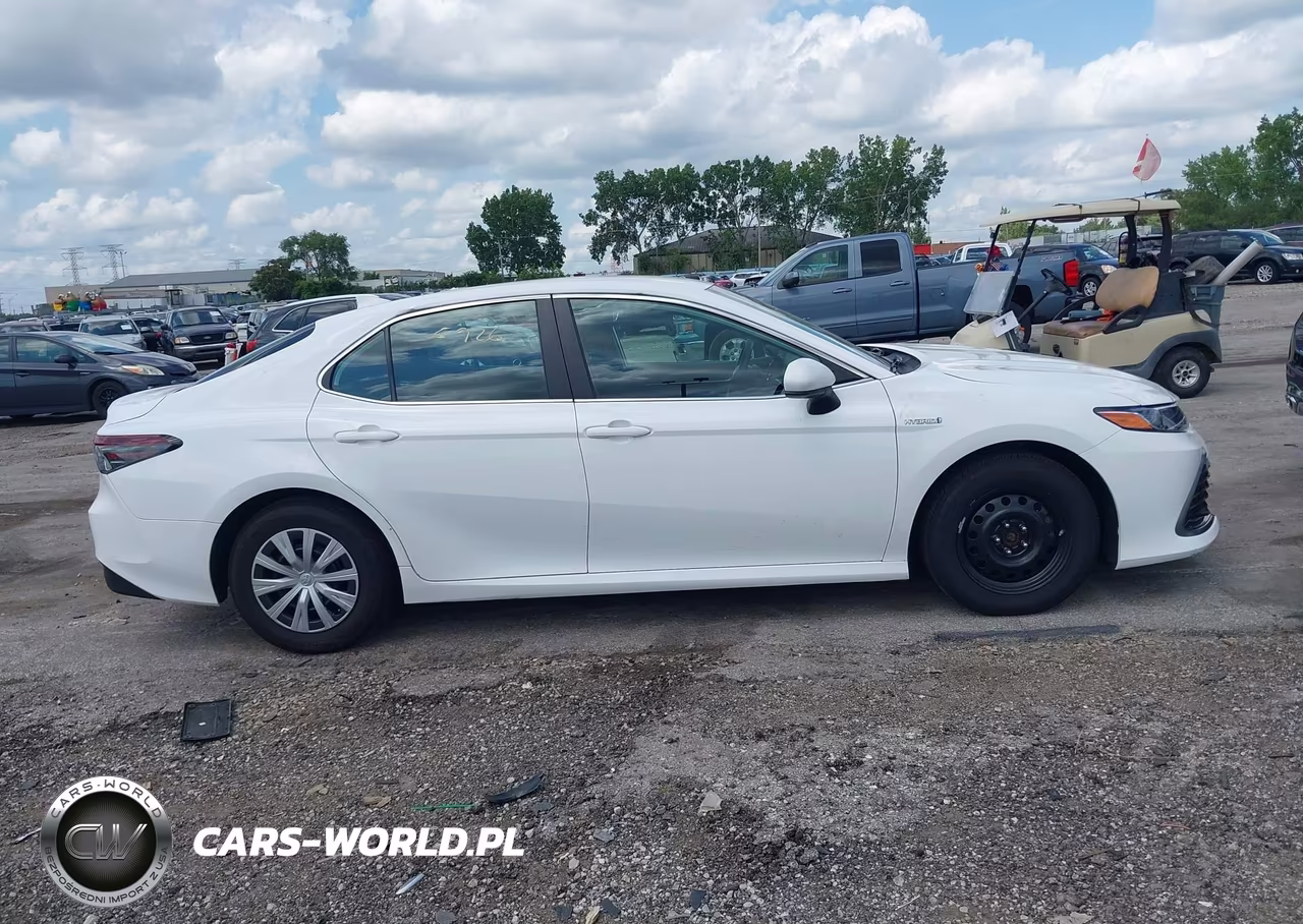 2021 Toyota Camry Le Hybrid VIN:4T1C31AK9MU562208 - 13