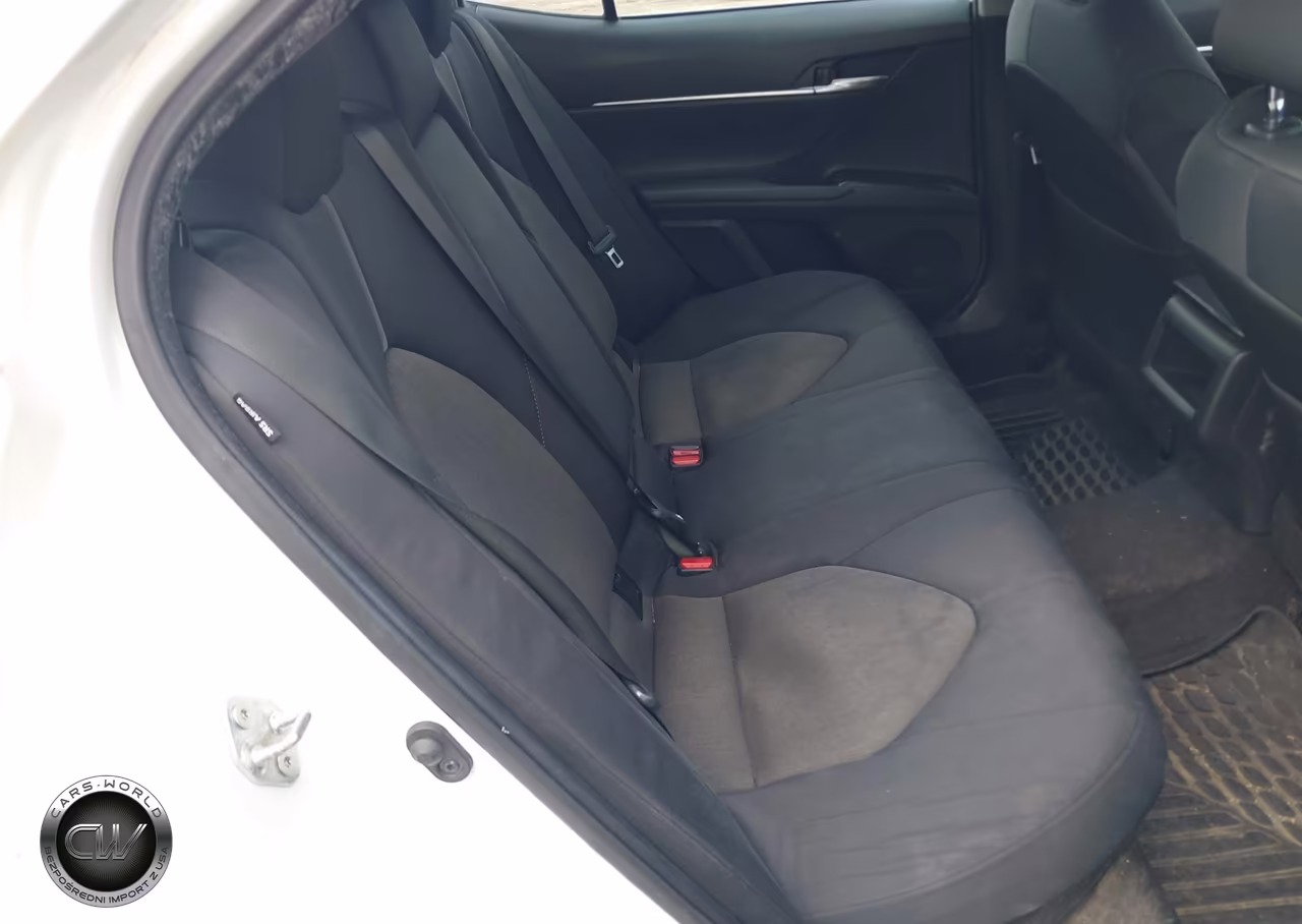 2021 Toyota Camry Le Hybrid VIN:4T1C31AK9MU562208 - 8
