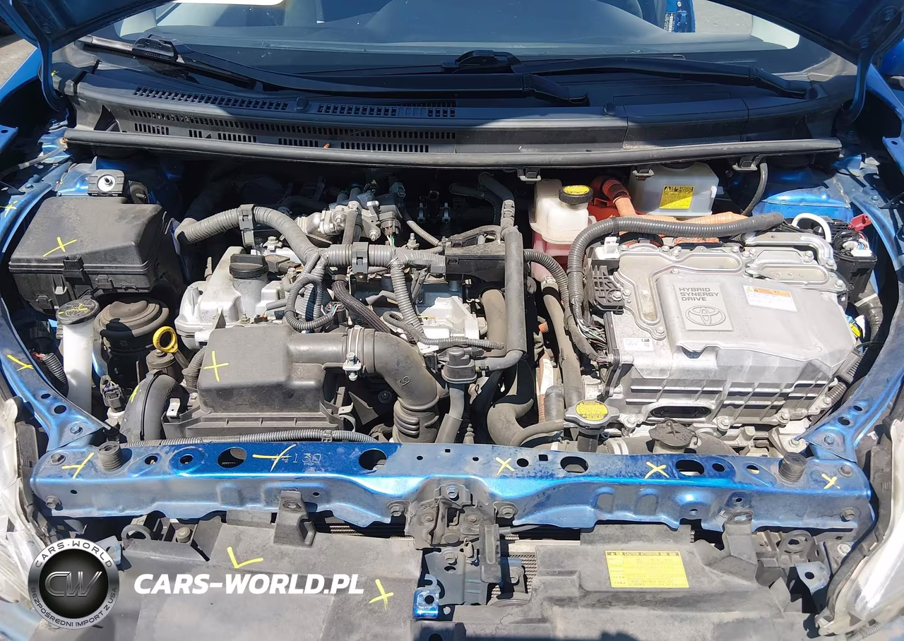 2014 Toyota Prius C Two VIN:JTDKDTB34E1082290 - 10