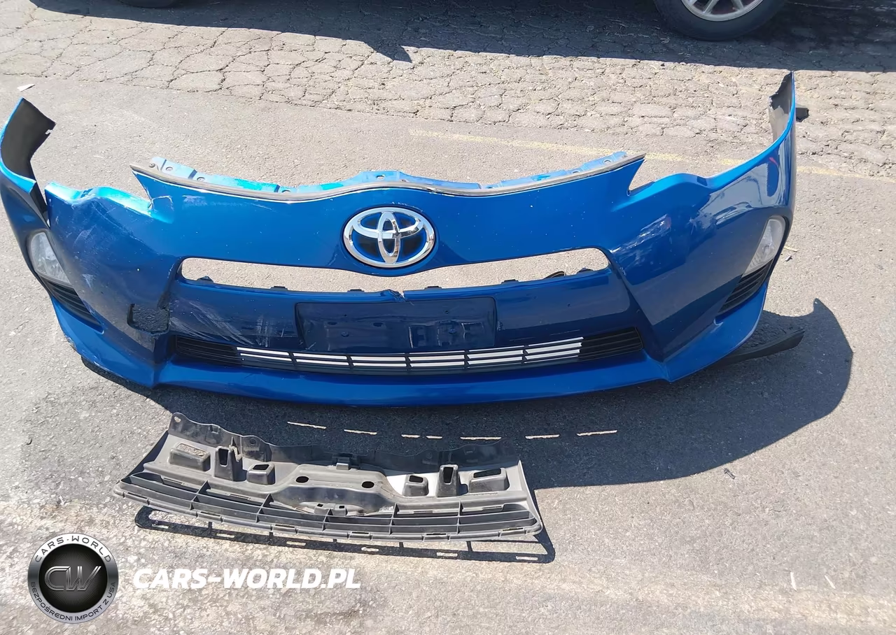 2014 Toyota Prius C Two VIN:JTDKDTB34E1082290 - 12