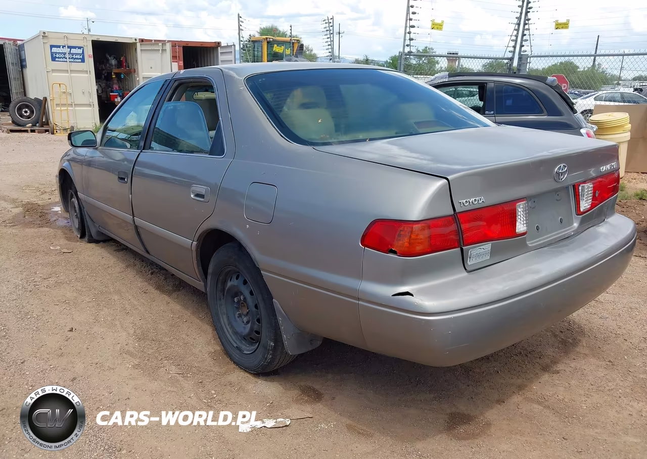 2001 Toyota Camry Le VIN:4T1BG22K51U096972 - 3