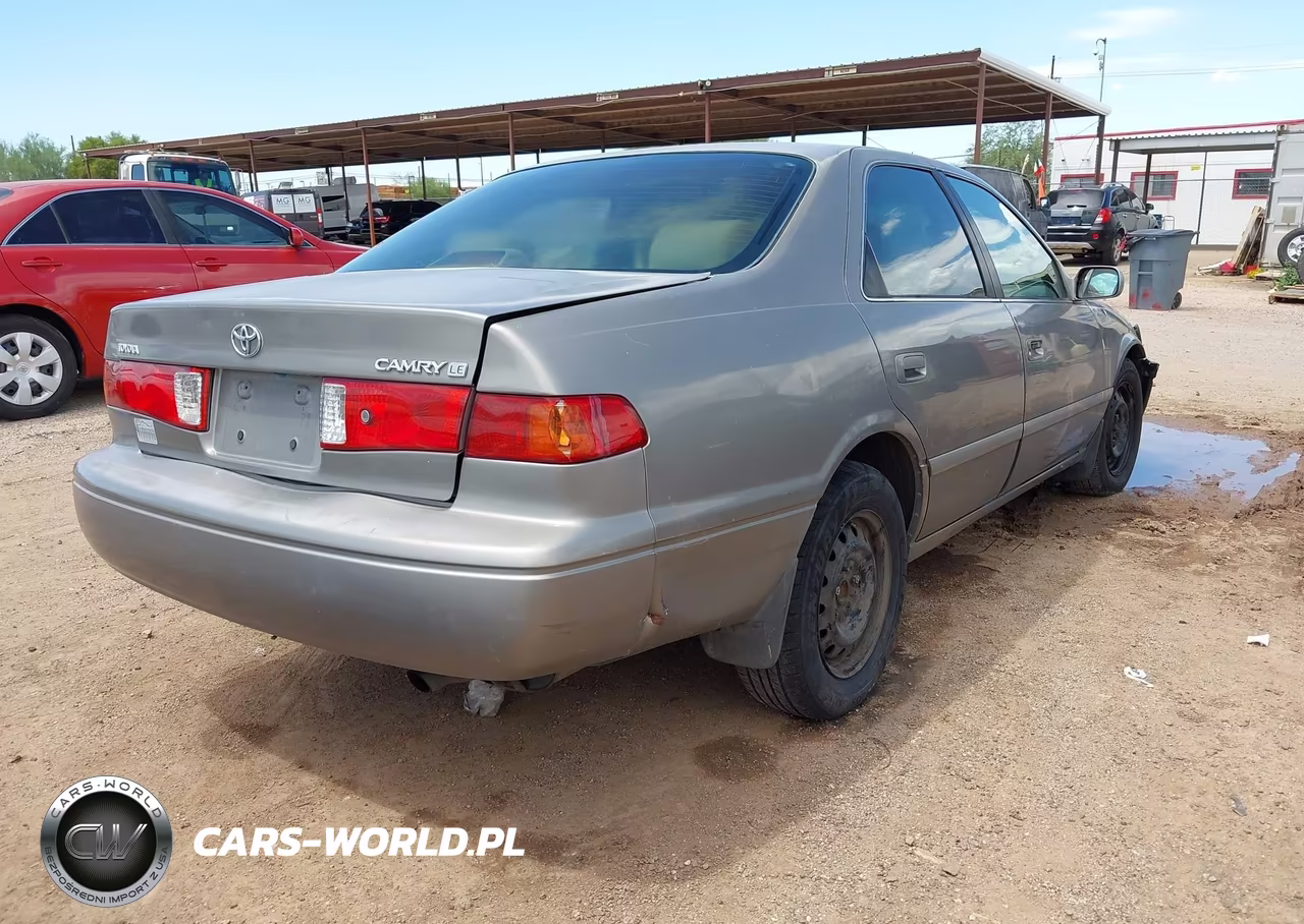 2001 Toyota Camry Le VIN:4T1BG22K51U096972 - 4