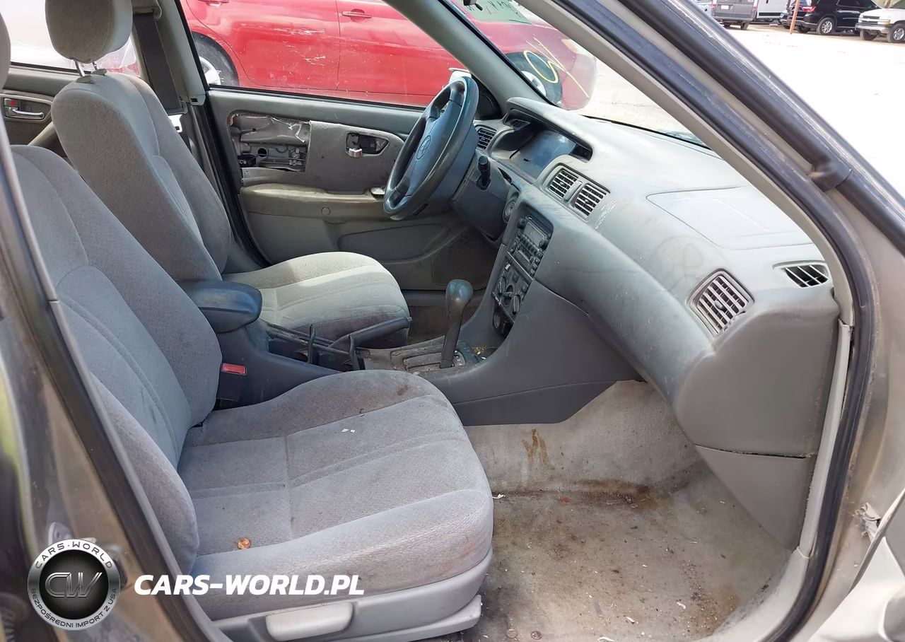 2001 Toyota Camry Le VIN:4T1BG22K51U096972 - 5