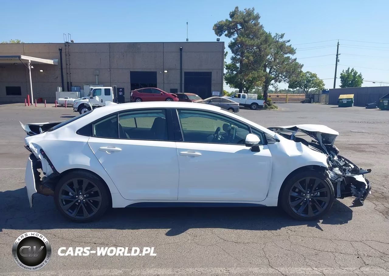 2026 Toyota Corolla Hybrid Hybrid Se VIN:JTDBCMFE8T3119928 - 13