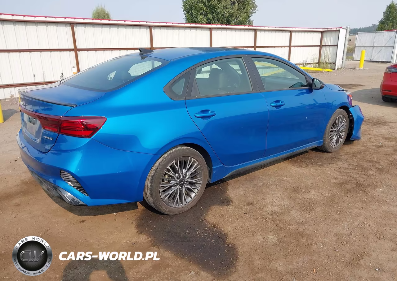 2024 Kia Forte Gt-Line VIN:3KPF54AD9RE704559 - 4