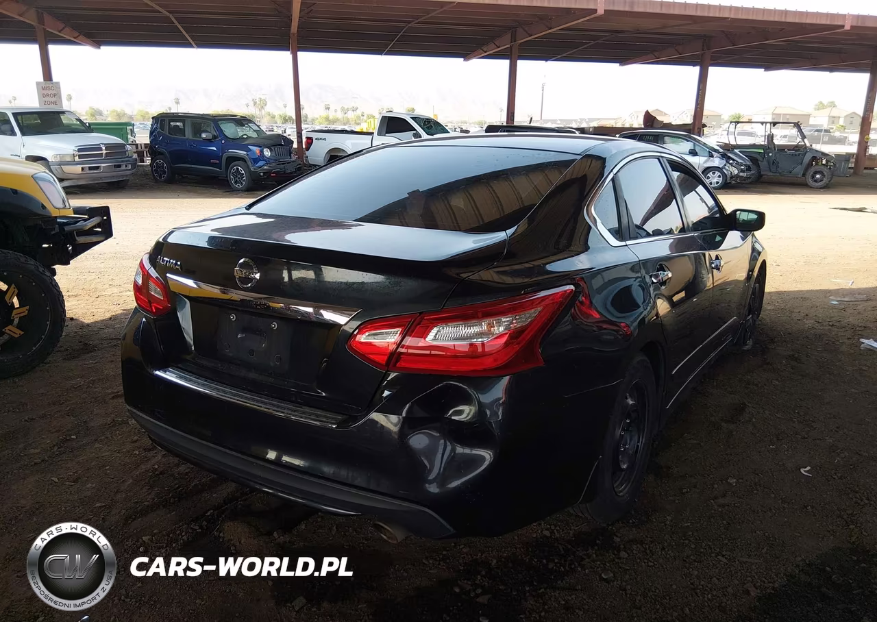 2017 Nissan Altima 2.5 S VIN:1N4AL3AP2HC251532 - 4