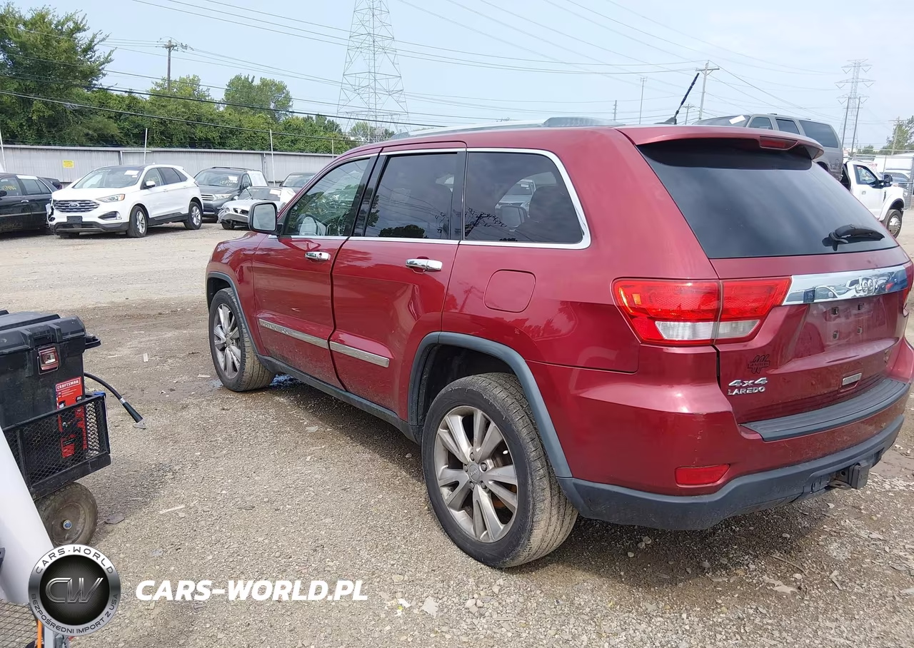 2012 Jeep Grand Cherokee Laredo VIN:1C4RJFAG5CC294100 - 3