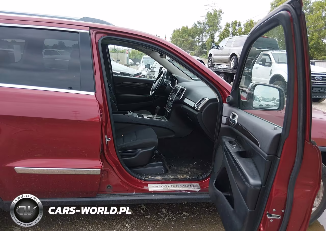 2012 Jeep Grand Cherokee Laredo VIN:1C4RJFAG5CC294100 - 5