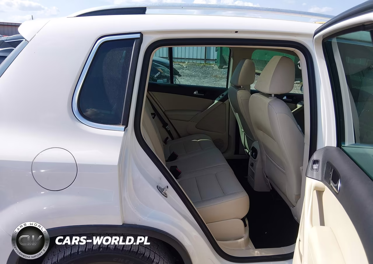 2013 Volkswagen Tiguan Se VIN:WVGAV7AX5DW543952 - 8