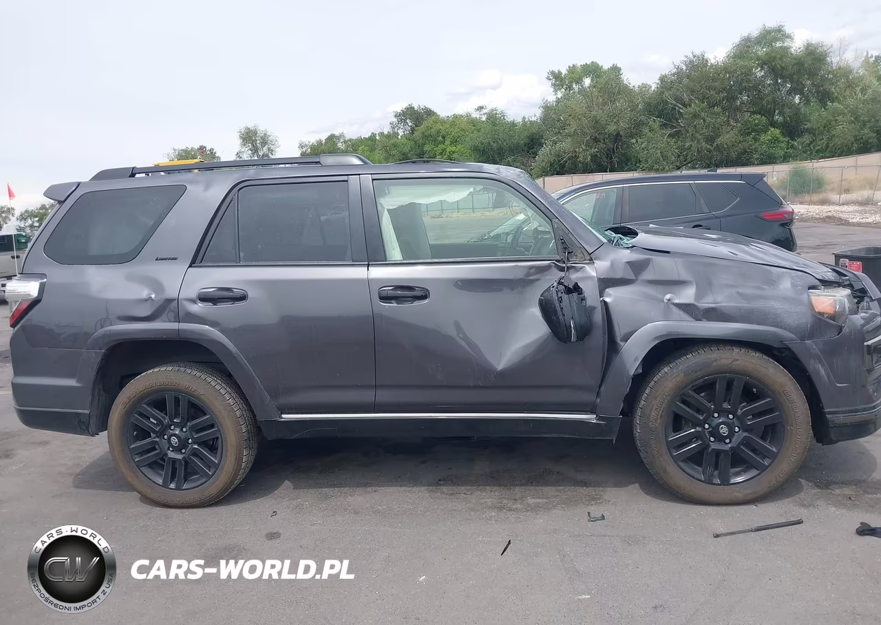 2021 Toyota 4Runner Nightshade Special Edition VIN:JTEJU5JR5M5945209 - 12