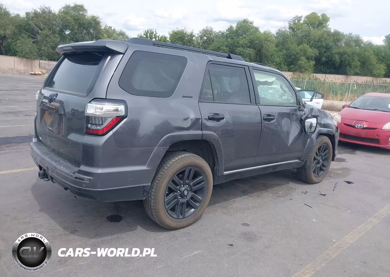 2021 Toyota 4Runner Nightshade Special Edition VIN:JTEJU5JR5M5945209 - 4
