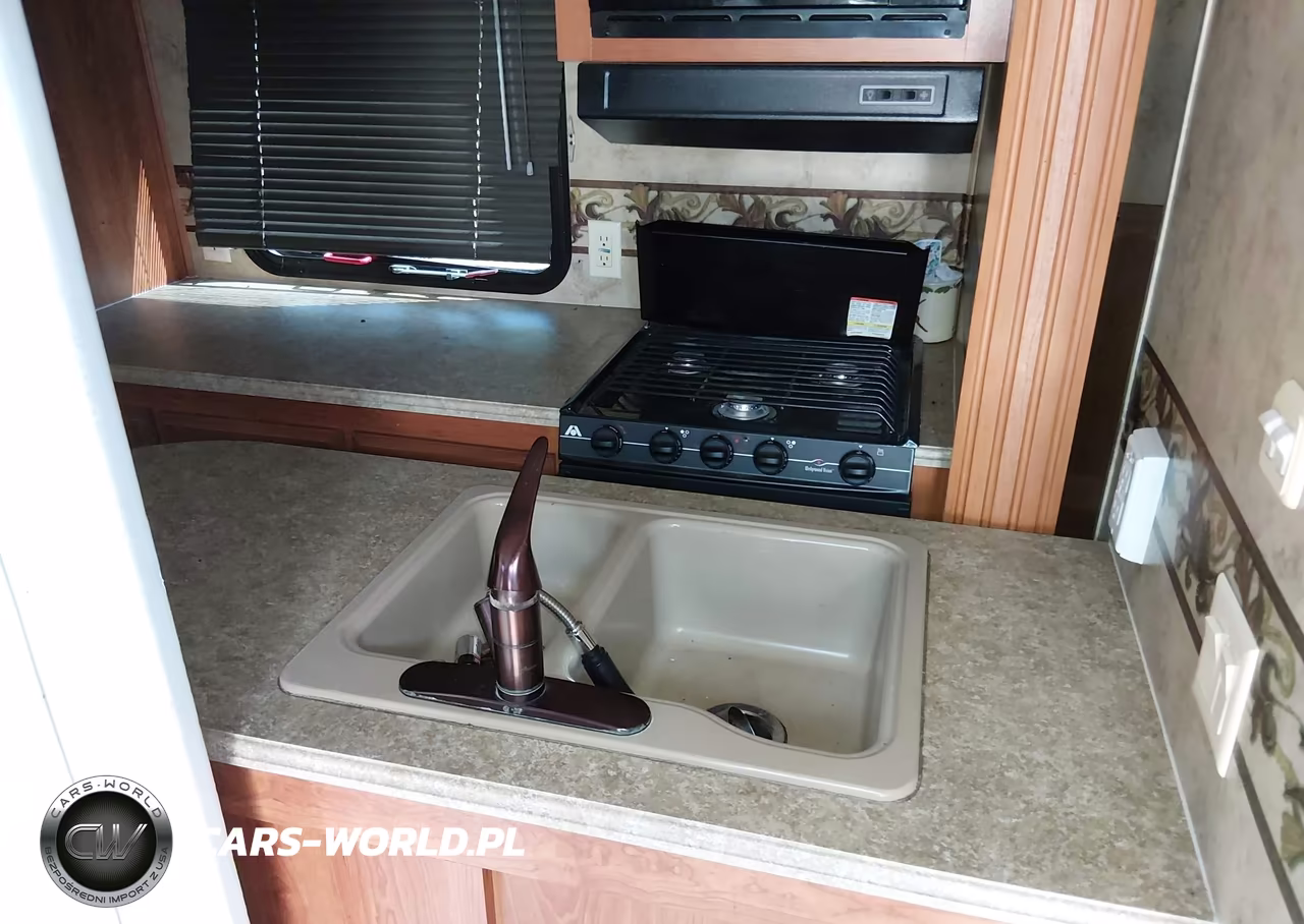 2008 Coachmen 5Th Wheel VIN:1TC3B684X81304626 - 10