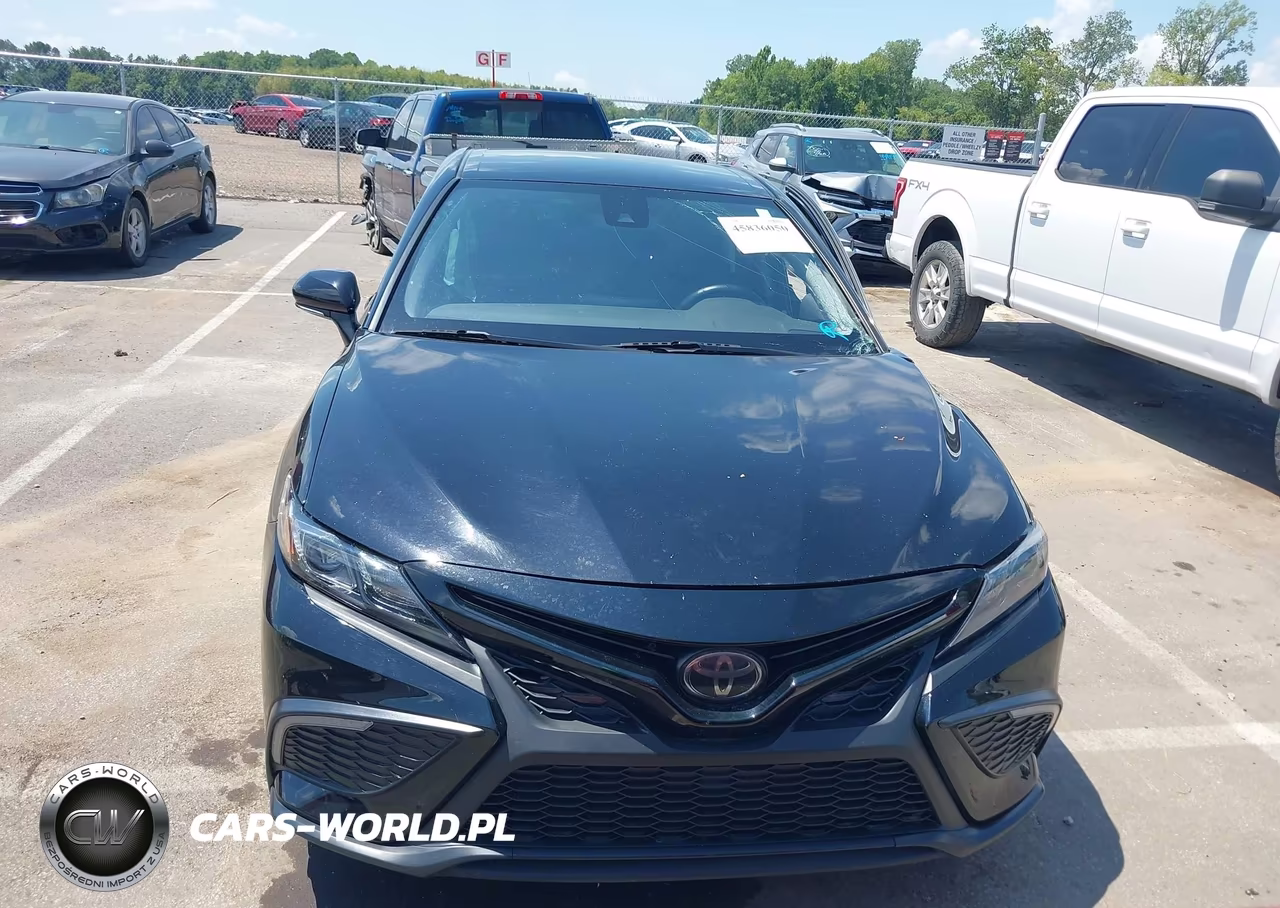 TOYOTA CAMRY SE N VIN:4T1G11AK8RU220781 - 13