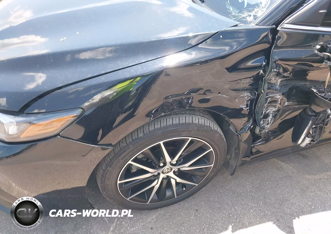 TOYOTA CAMRY SE N VIN:4T1G11AK8RU220781 - 19