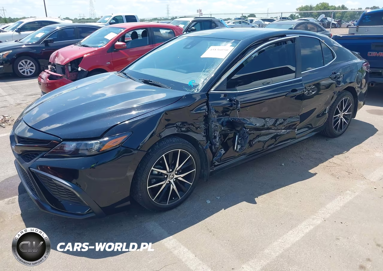 TOYOTA CAMRY SE N VIN:4T1G11AK8RU220781 - 2