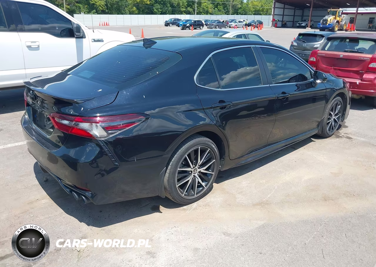 TOYOTA CAMRY SE N VIN:4T1G11AK8RU220781 - 4