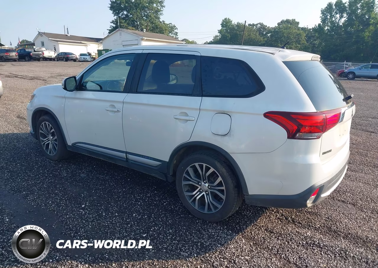 2016 Mitsubishi Outlander Se VIN:JA4AD3A3XGZ001739 - 3