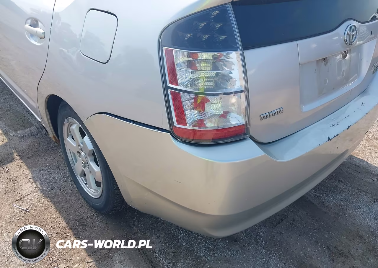 2005 Toyota Prius VIN:JTDKB20U157021262 - 13
