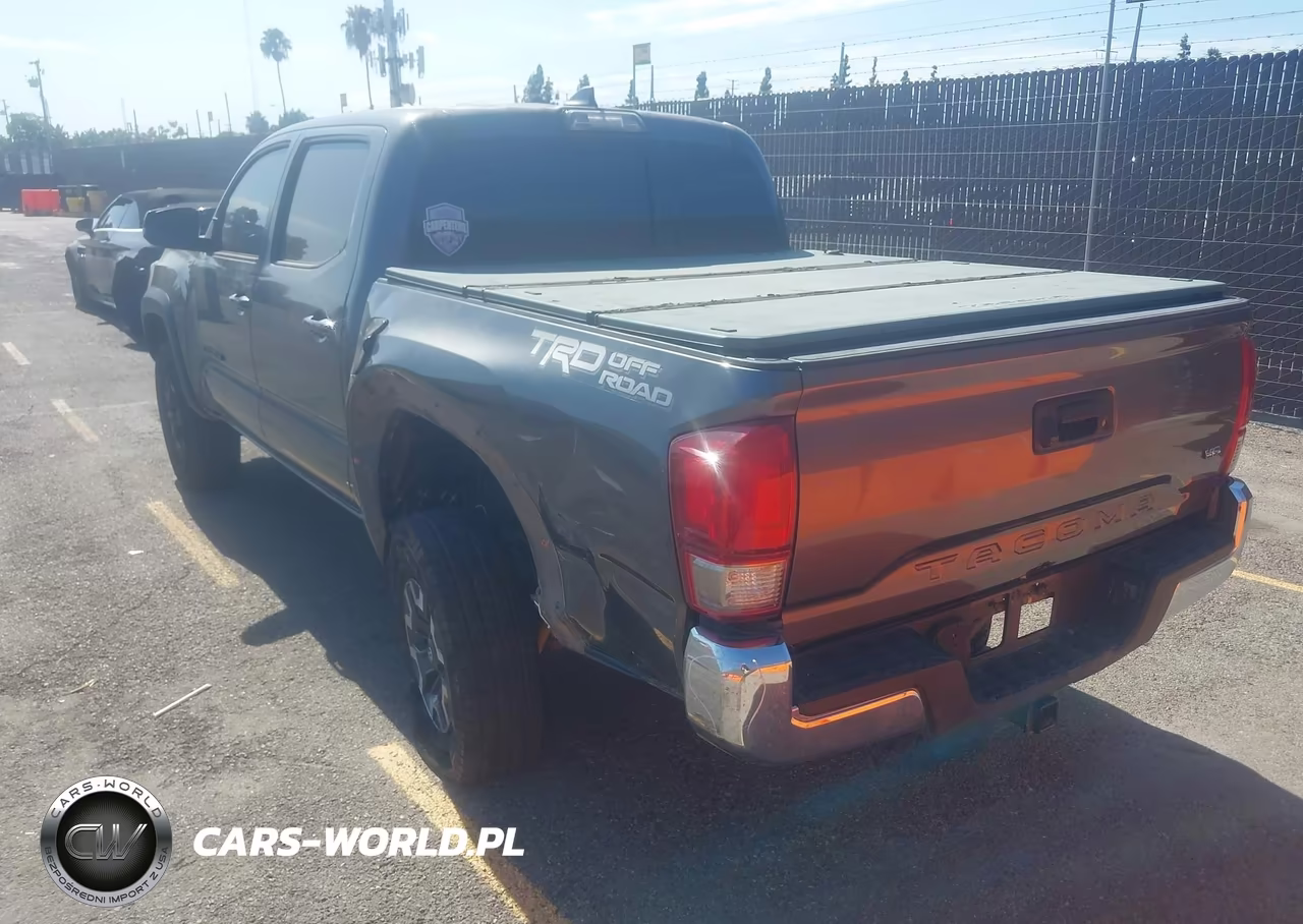 2017 Toyota Tacoma Trd Off Road VIN:3TMAZ5CN5HM050965 - 3
