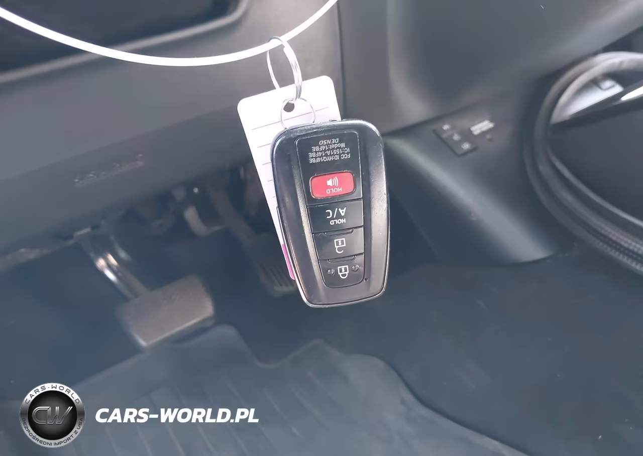 2019 Toyota Prius Prime Premium VIN:JTDKARFP6K3110194 - 11