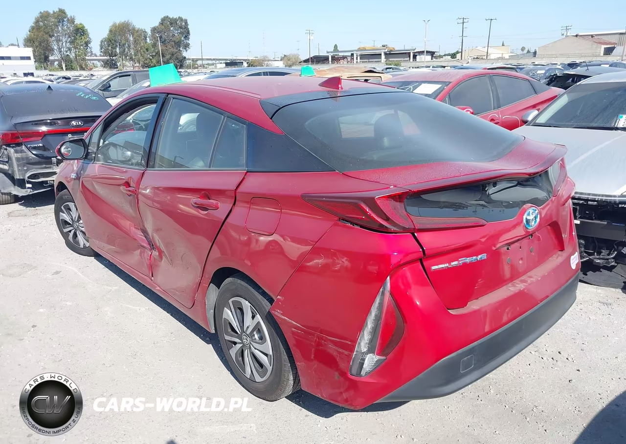2019 Toyota Prius Prime Premium VIN:JTDKARFP6K3110194 - 3