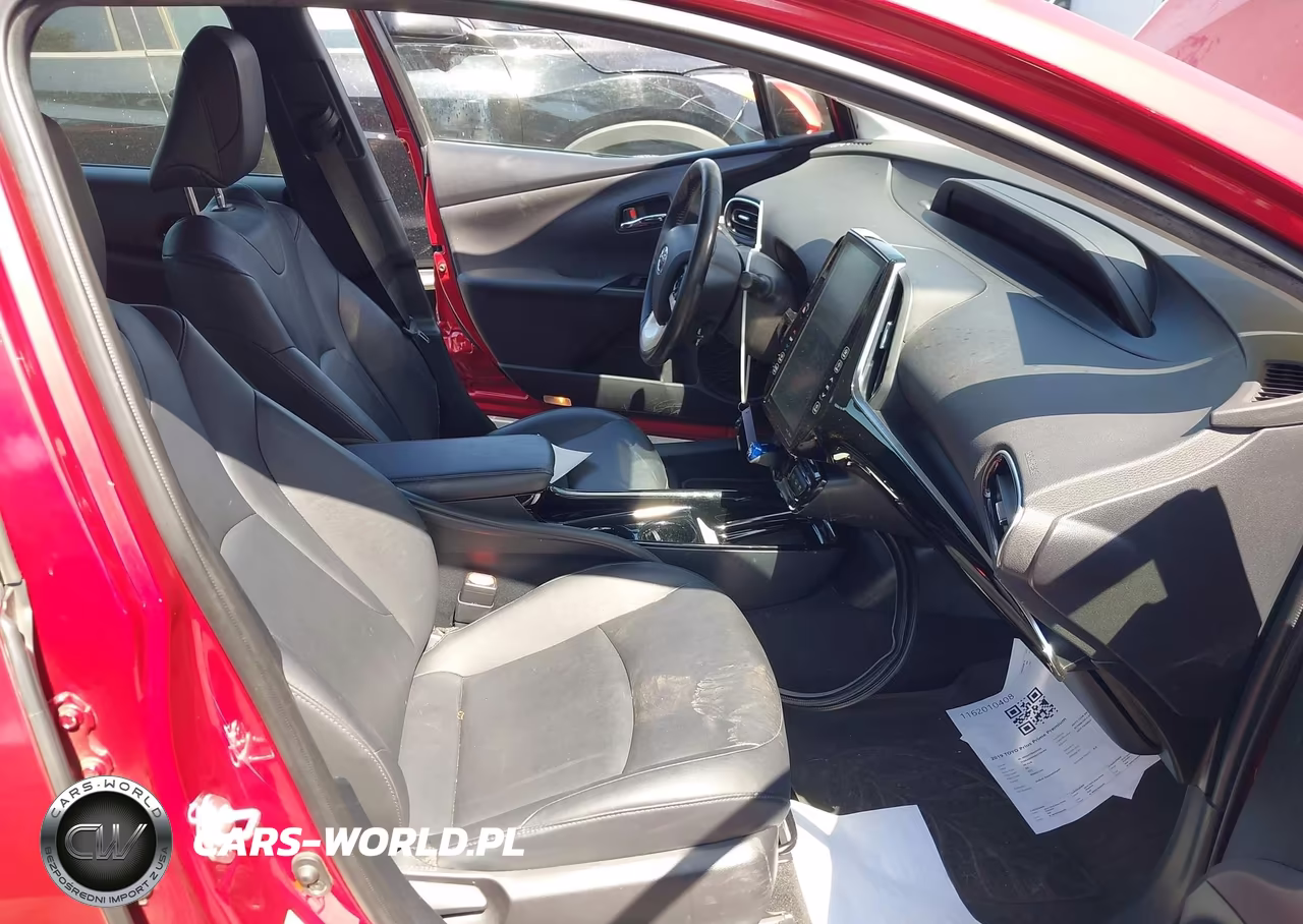 2019 Toyota Prius Prime Premium VIN:JTDKARFP6K3110194 - 5