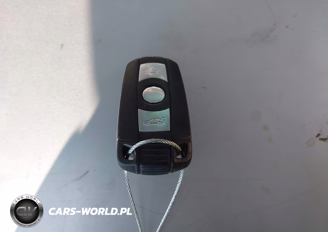 2006 BMW 530Xit VIN:WBANN73526CN02536 - 11