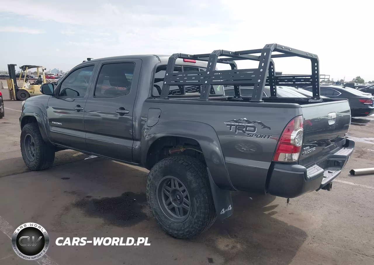 2013 Toyota Tacoma Base V6 VIN:3TMLU4EN4DM115085 - 3