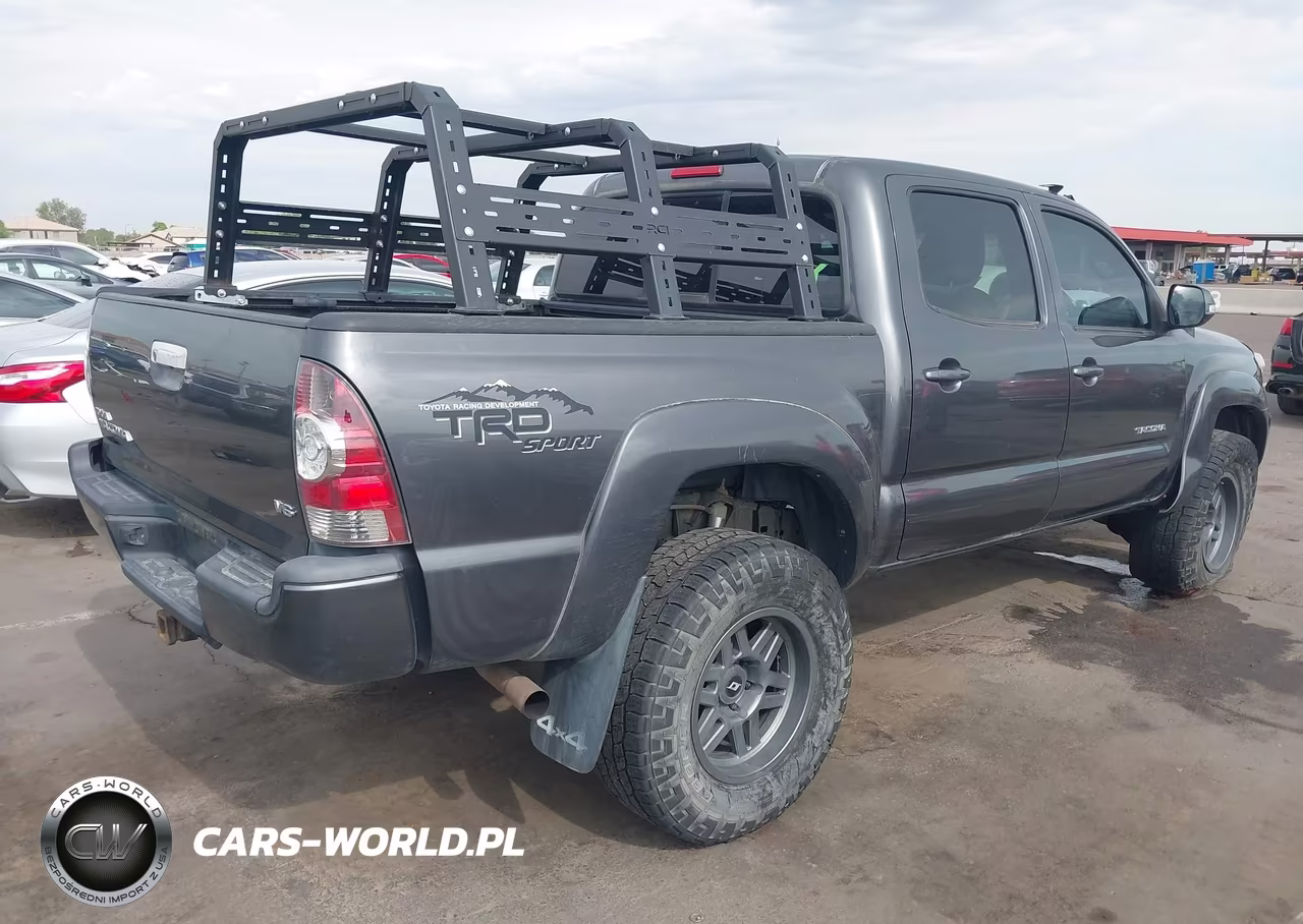 2013 Toyota Tacoma Base V6 VIN:3TMLU4EN4DM115085 - 4