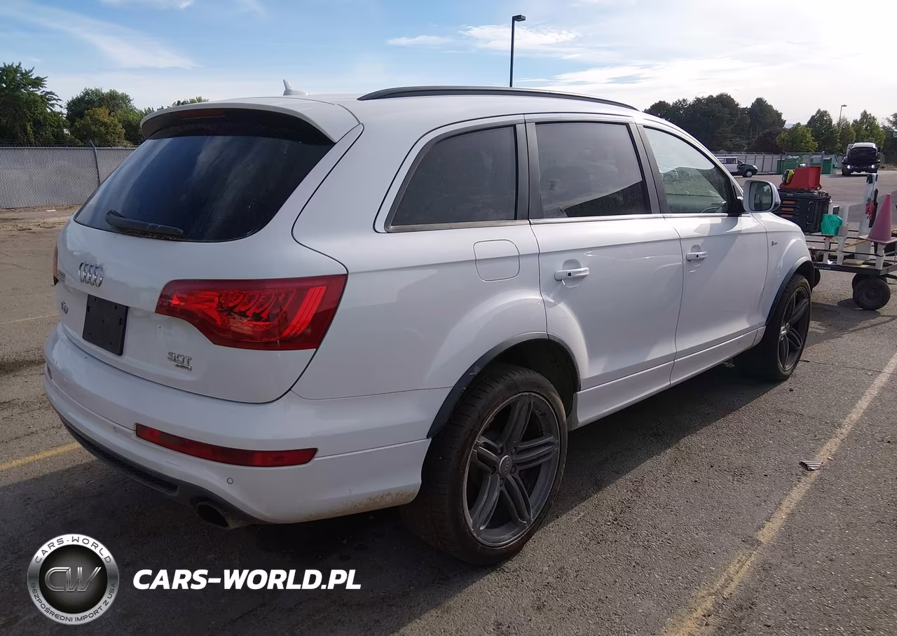 2014 Audi Q7 3.0T S Line Prestige VIN:WA1DGBFE9ED018888 - 4