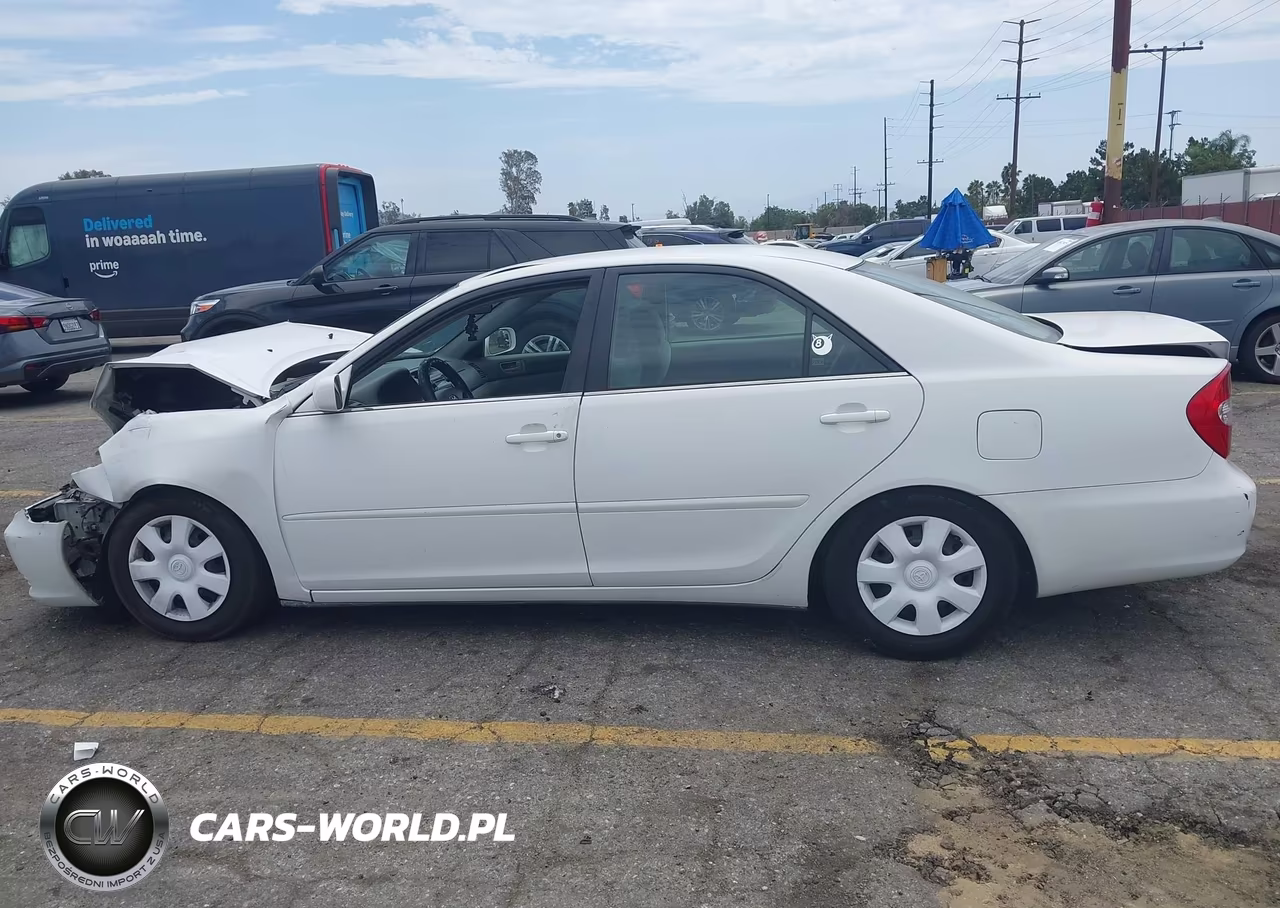 2004 Toyota Camry Le VIN:4T1BE32K44U343057 - 14
