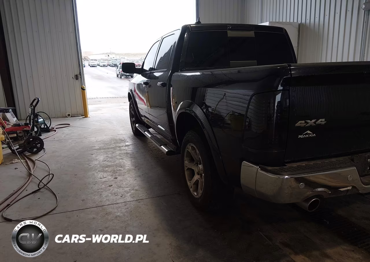 2017 Ram 1500 Laramie 4X4 5'7 Box VIN:1C6RR7NT6HS858895 - 3