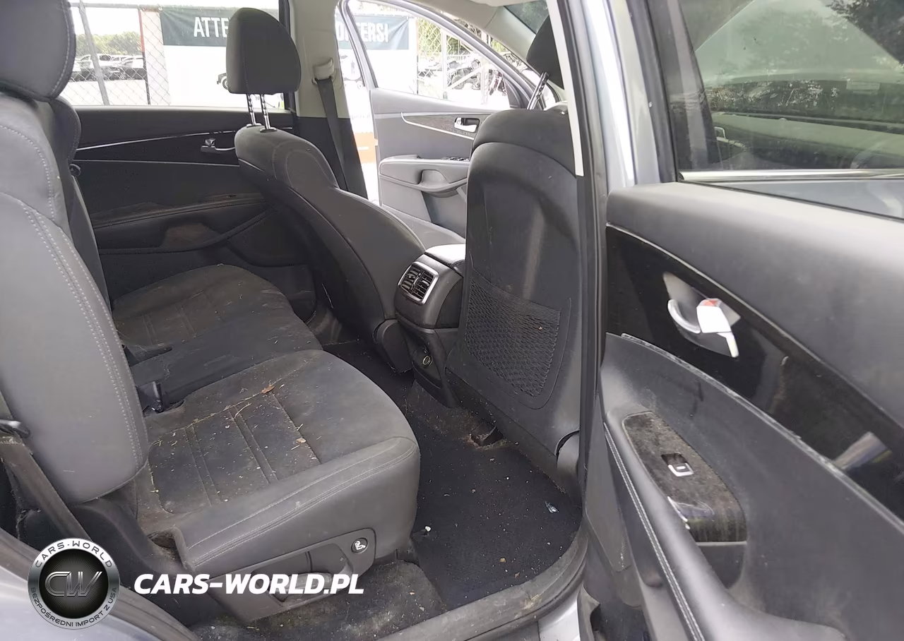 2020 Kia Sorento 2.4L L VIN:5XYPG4A39LG711995 - 8