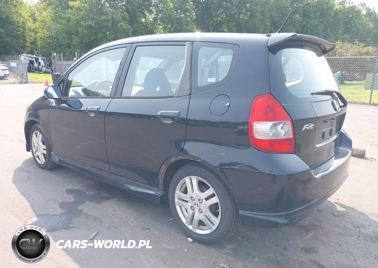 2008 Honda Fit Sport VIN:JHMGD37618S052802 - 3
