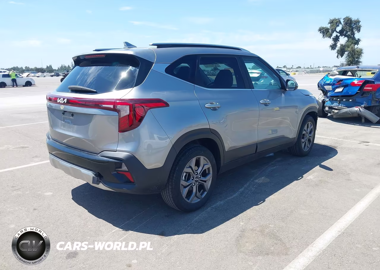 2024 Kia Seltos S VIN:KNDEU2AA6R7622393 - 4