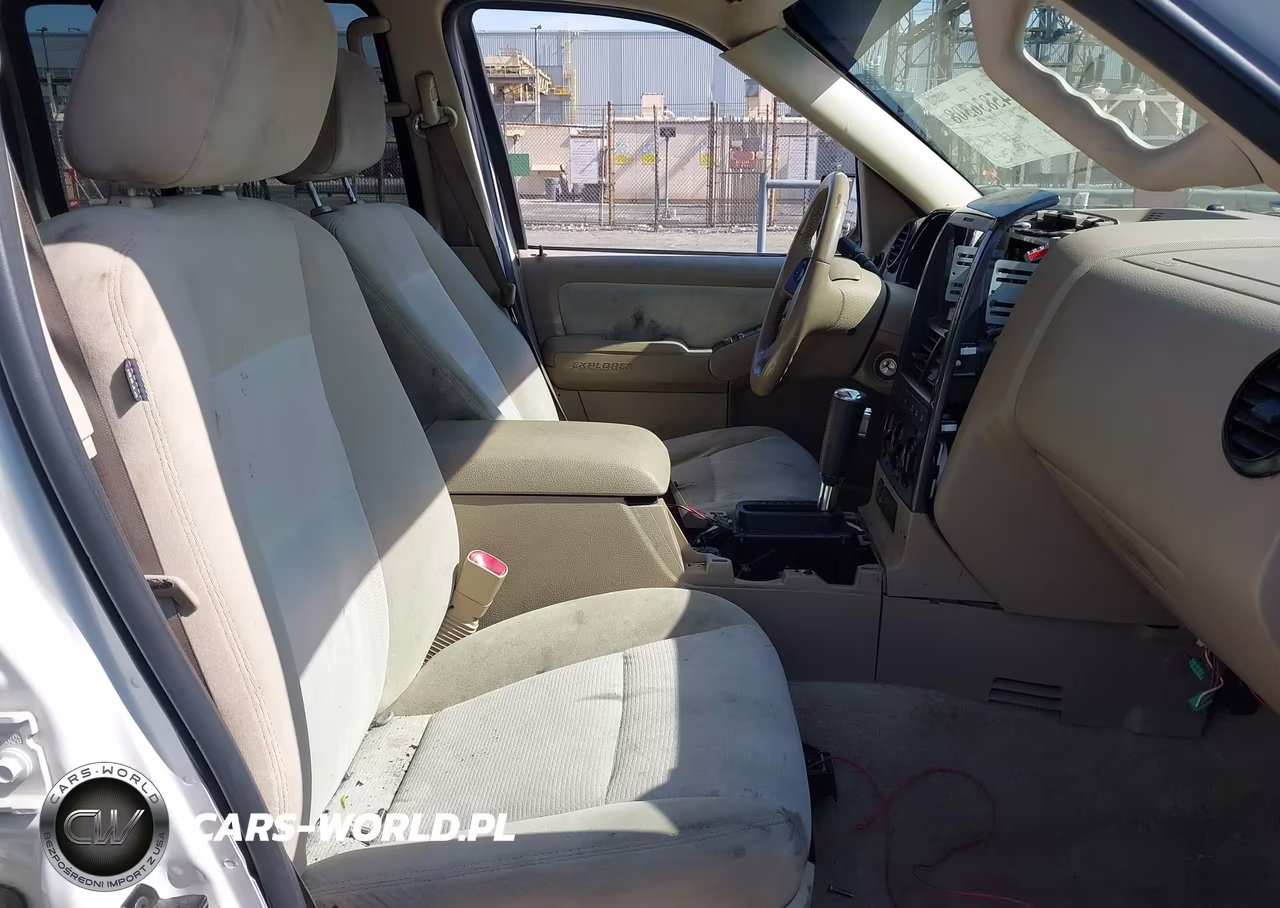 2008 Ford Explorer Xlt VIN:1FMEU73EX8UA01781 - 5