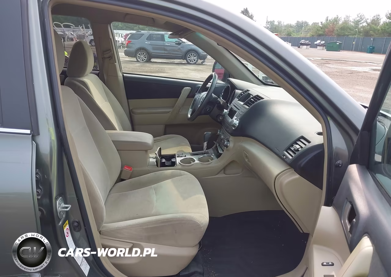 2011 Toyota Highlander Base V6 VIN:5TDBK3EH1BS072456 - 5