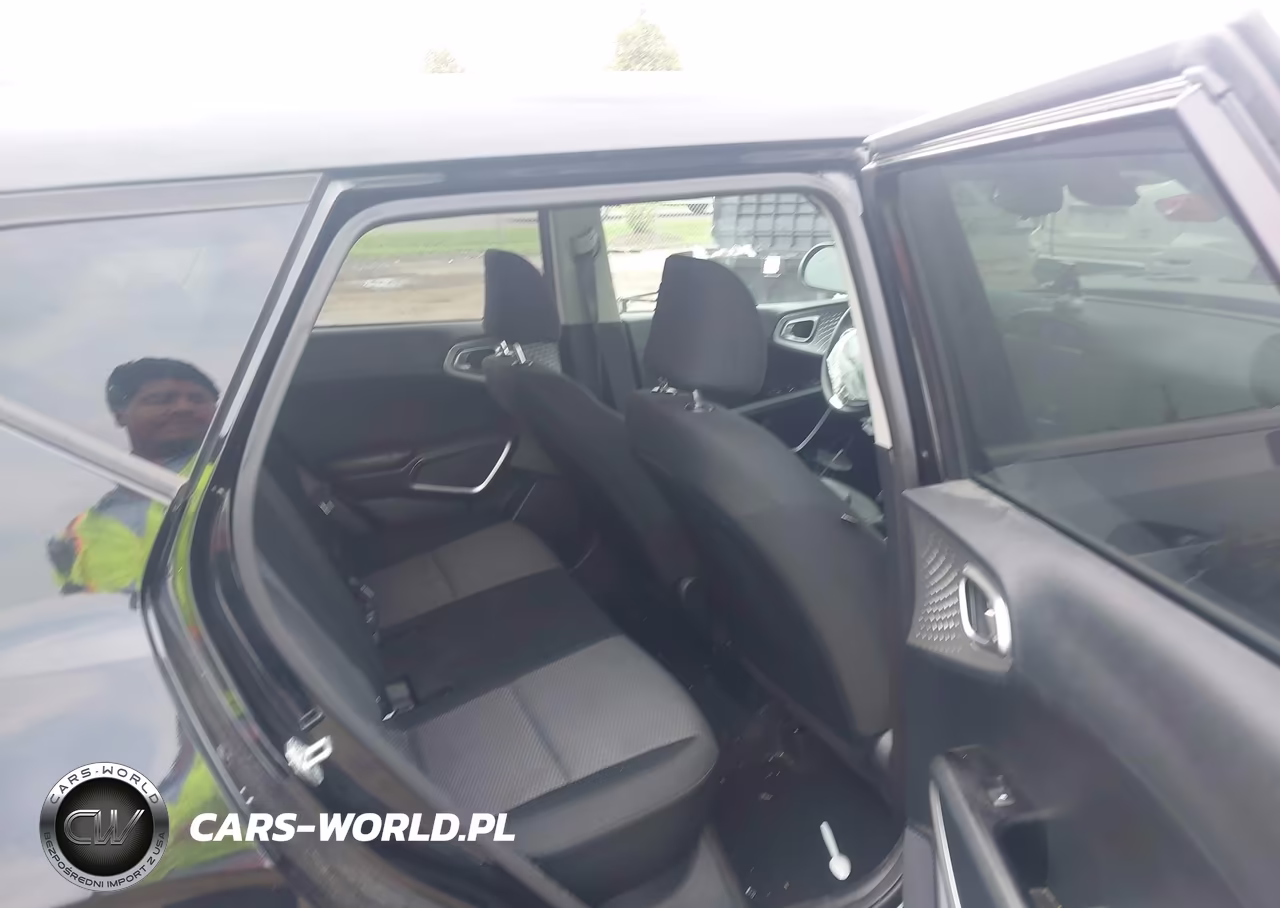 2023 Kia Soul S VIN:KNDJ23AU5P7841198 - 8