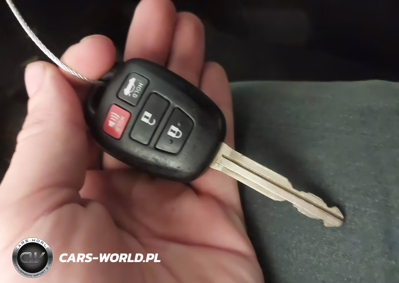 2016 Toyota Corolla S Plus VIN:5YFBURHE2GP389192 - 11