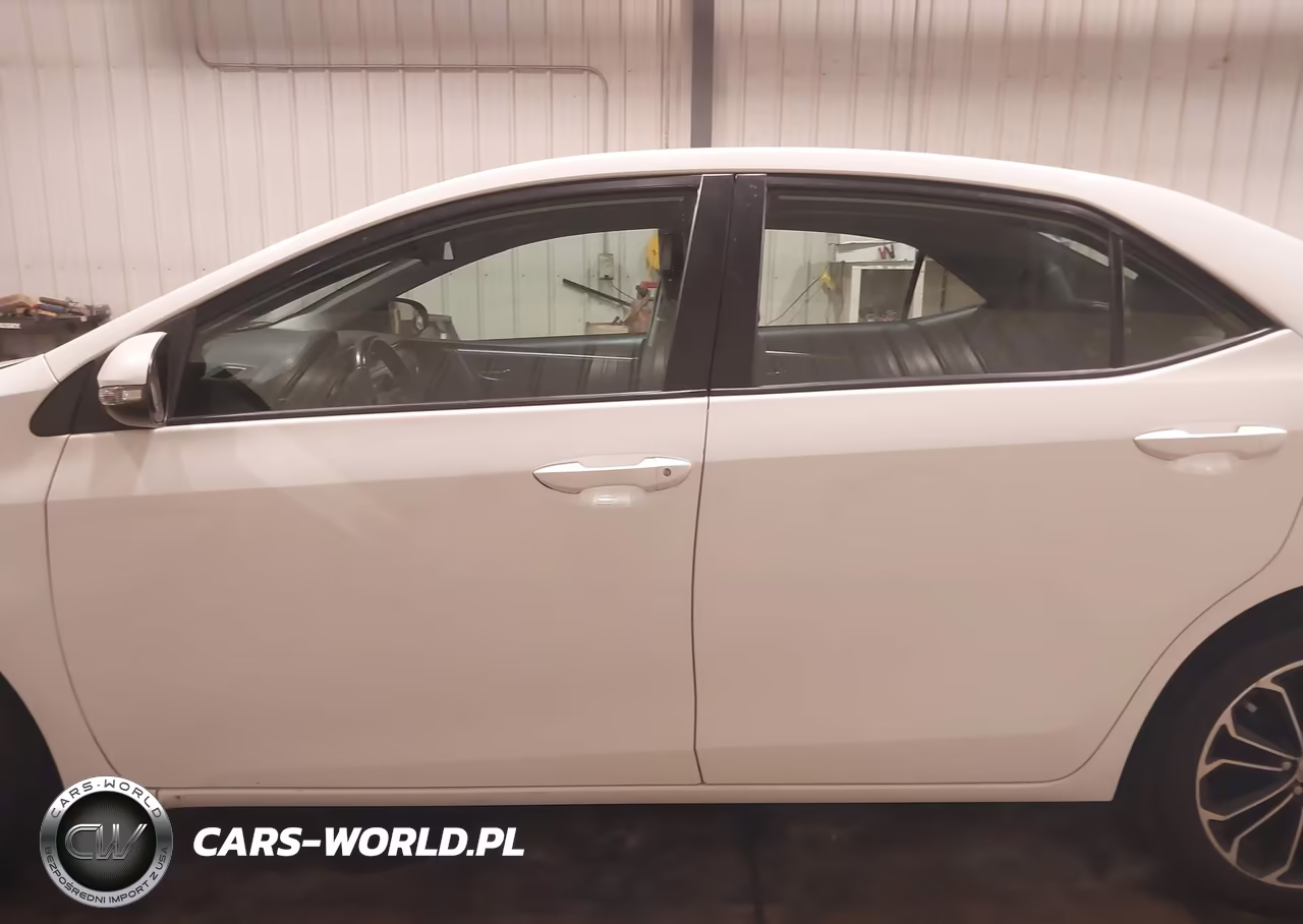 2016 Toyota Corolla S Plus VIN:5YFBURHE2GP389192 - 14