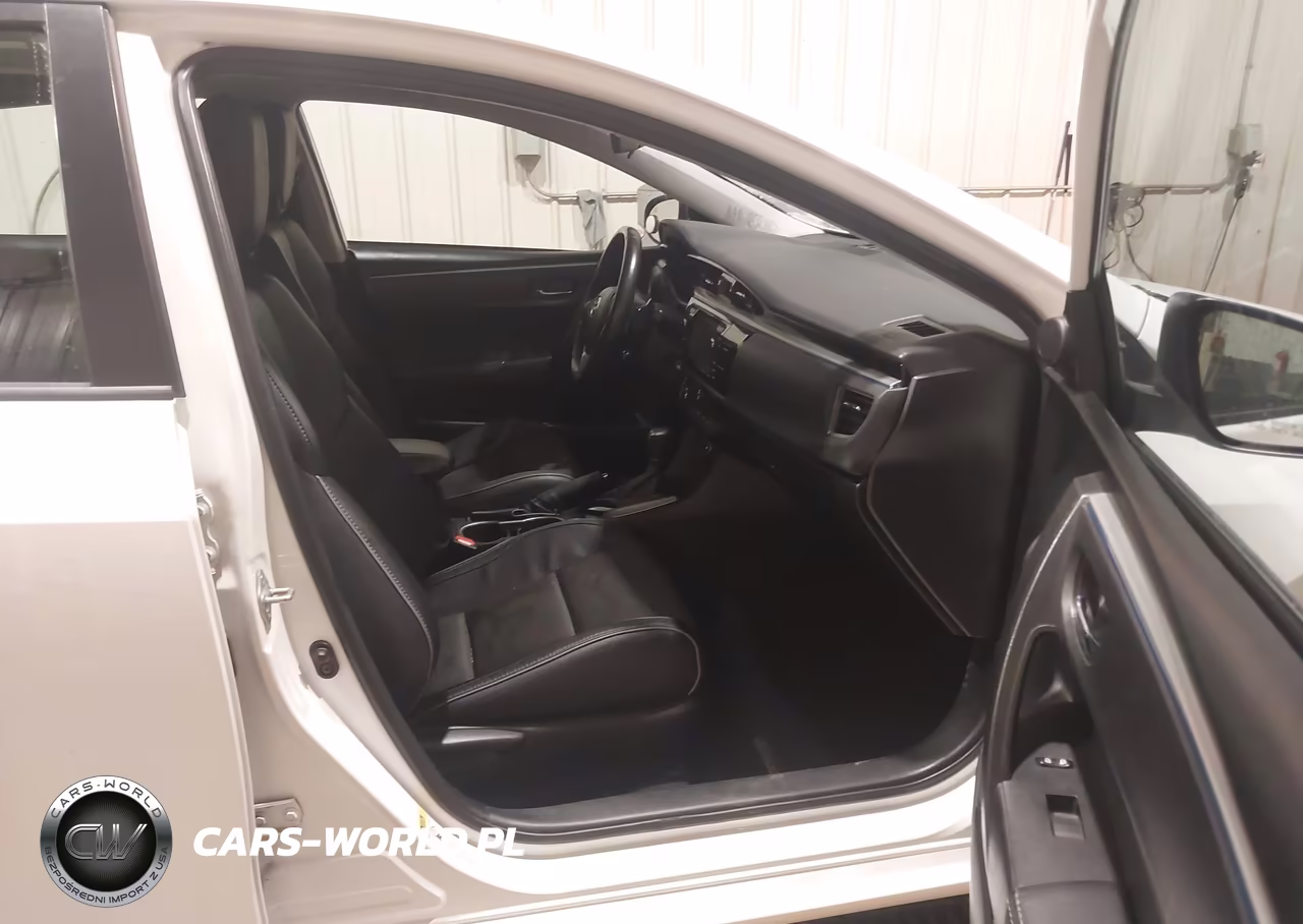 2016 Toyota Corolla S Plus VIN:5YFBURHE2GP389192 - 5