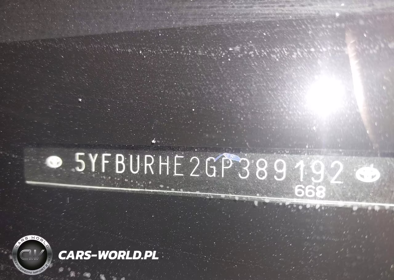 2016 Toyota Corolla S Plus VIN:5YFBURHE2GP389192 - 9