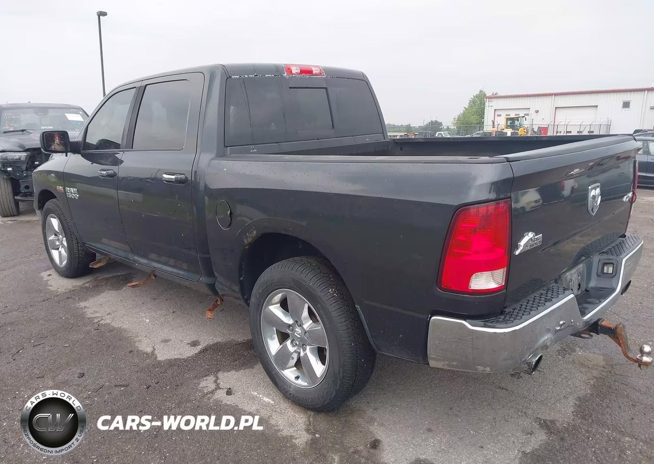 2015 Ram 1500 Big Horn VIN:3C6RR7LT1FG709687 - 3