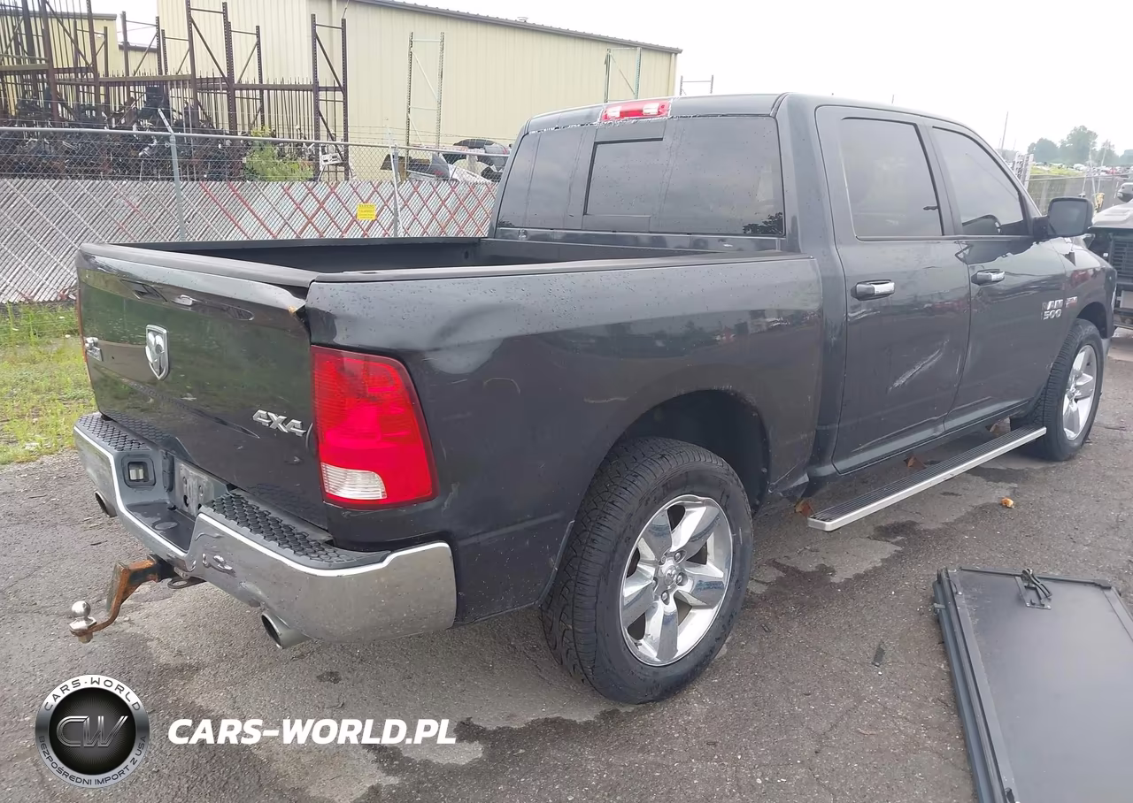 2015 Ram 1500 Big Horn VIN:3C6RR7LT1FG709687 - 4