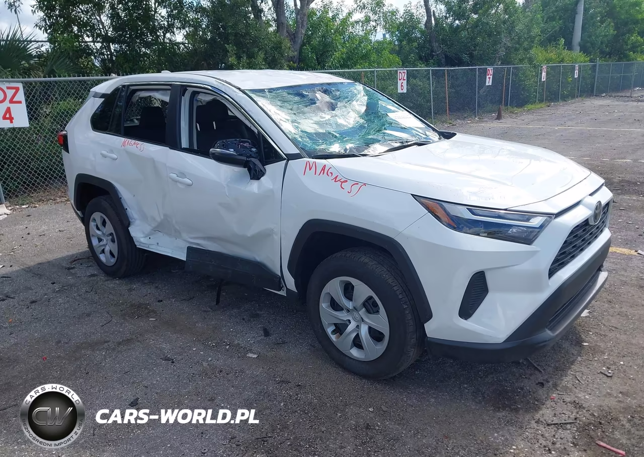 2025 Toyota Rav4 Le – zdjęcie 1 z 16