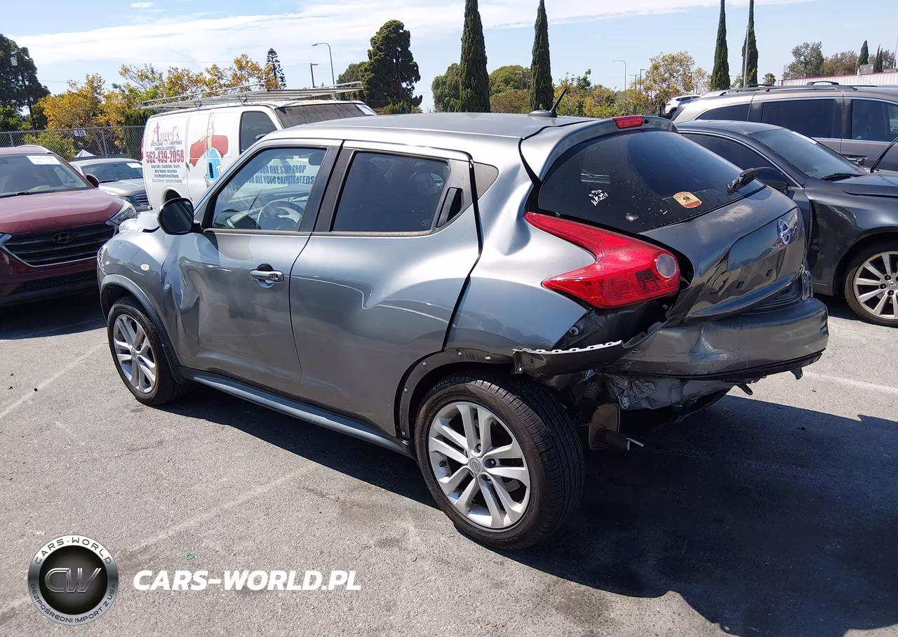 2014 Nissan Juke Sv VIN:JN8AF5MR4ET350153 - 3